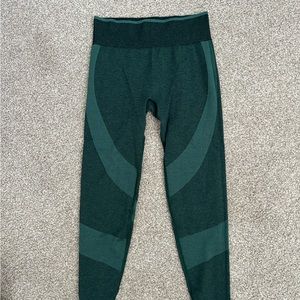 PINK seamless leggings- Size medium